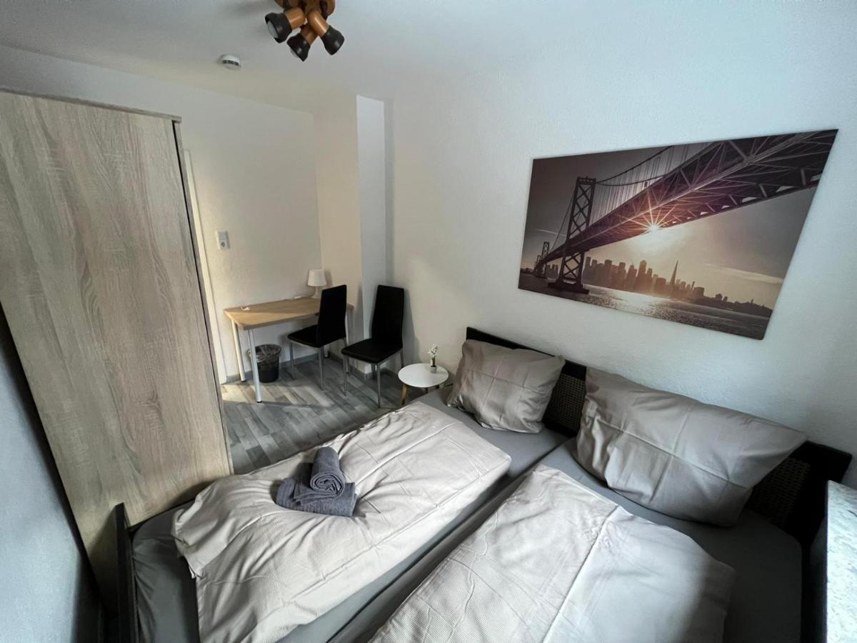 Апартаменты Schoenes Einfaches Zimmer In Oldenburg 109 Экстерьер фото
