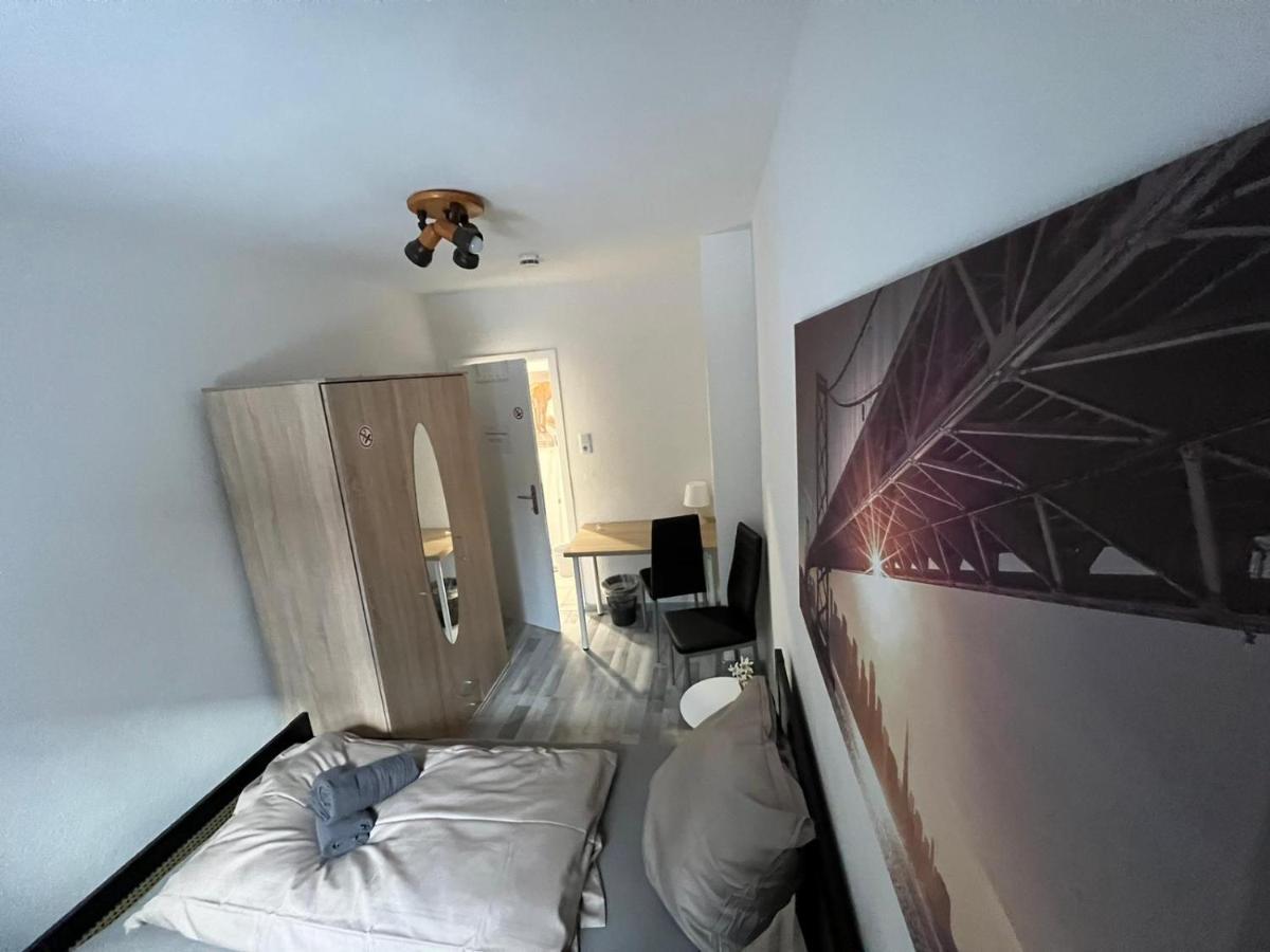 Апартаменты Schoenes Einfaches Zimmer In Oldenburg 109 Экстерьер фото
